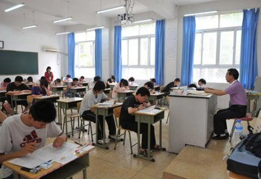如何屏蔽考場手機信號
